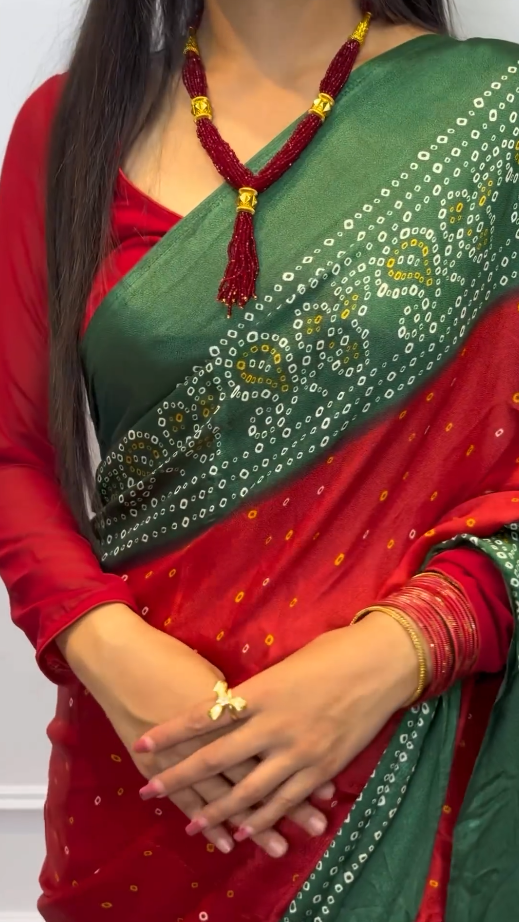 Green And Red Bandhani Saree