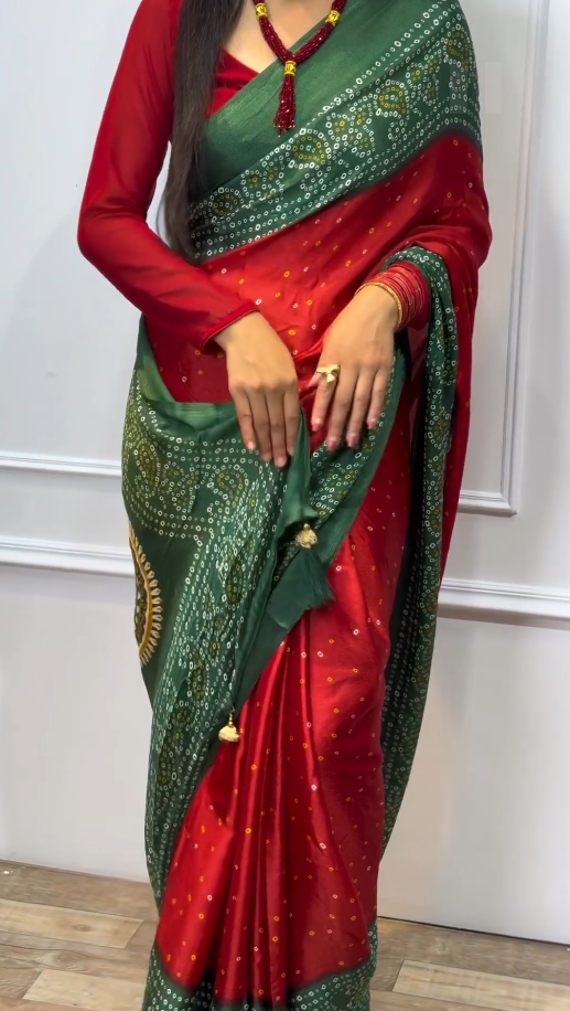 Green And Red Bandhani Saree