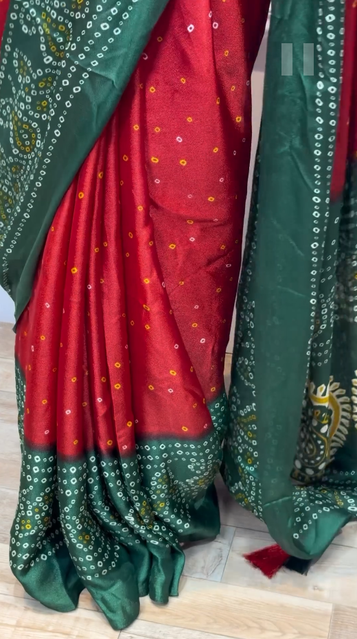 Green And Red Bandhani Saree