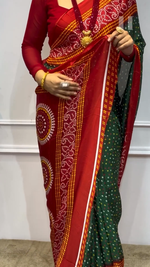 Green And Red Latest Bandhani Saree