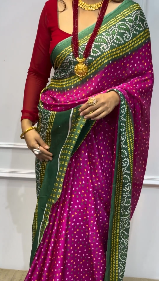 Green And Magenta Bandhani Saree